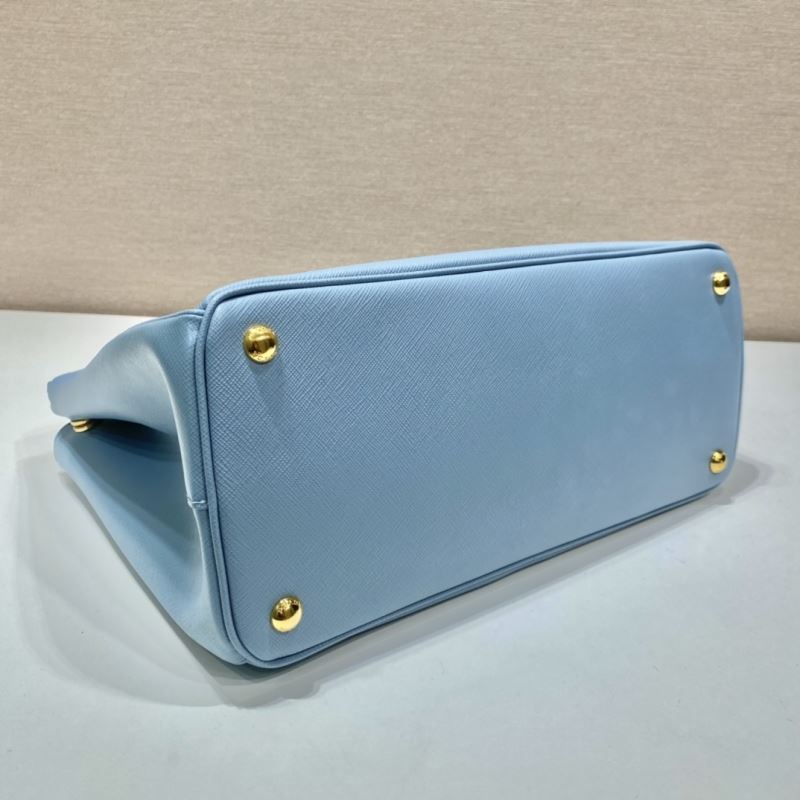 Pra*a top handle bags
